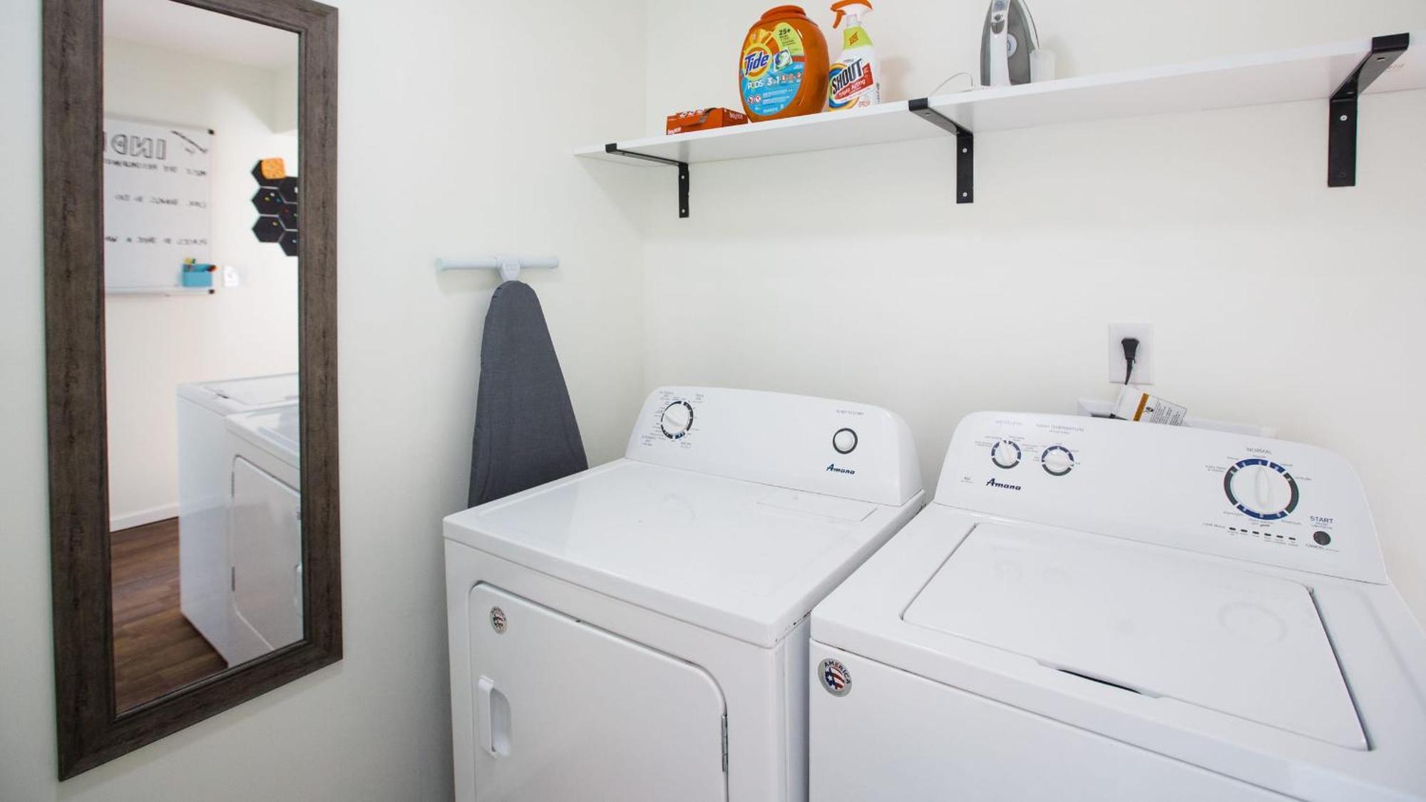 5 Mins To Speedway! Walk To Zoo, Wr Park, Iupui! Villa Indianapolis Exterior foto